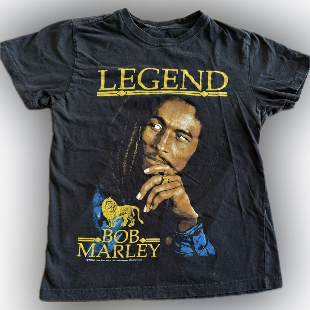 LEGEND Bob Marley tee. Small